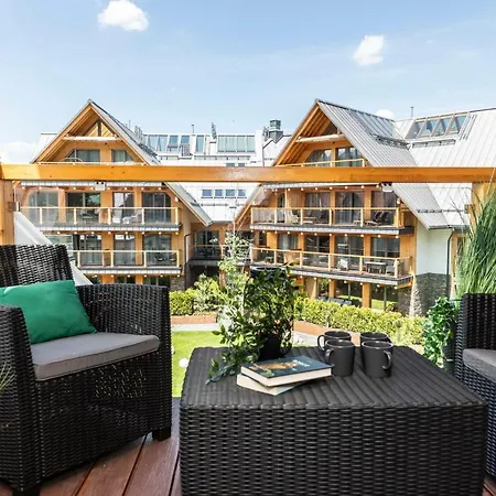 Aparthotel Royal *